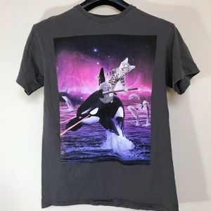 A.Lab Cat riding orca shirt M